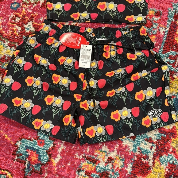 Petals brand - tank & swim shorts - Picture 2 of 7